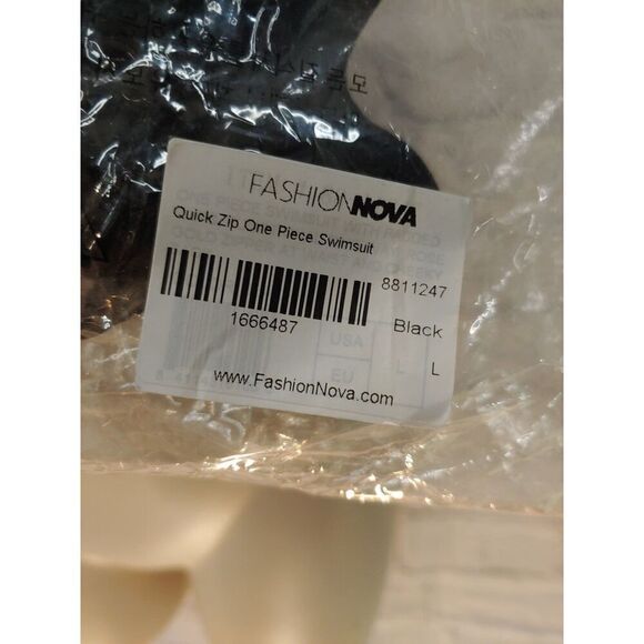 Fashion Nova Womens Size Large RUNS SMALL Size DEFECT Black 1 Piece Bathing Suit - Picture 3 of 7